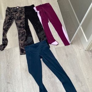 Very very lightly worn Athleta leggings no pulling